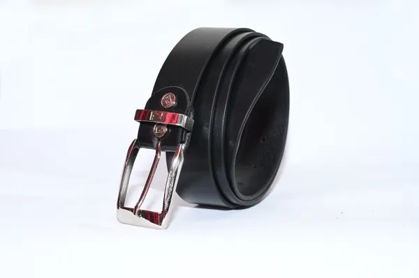 Black_Leather_Belt_for_Men_with_Pin_Buckle_