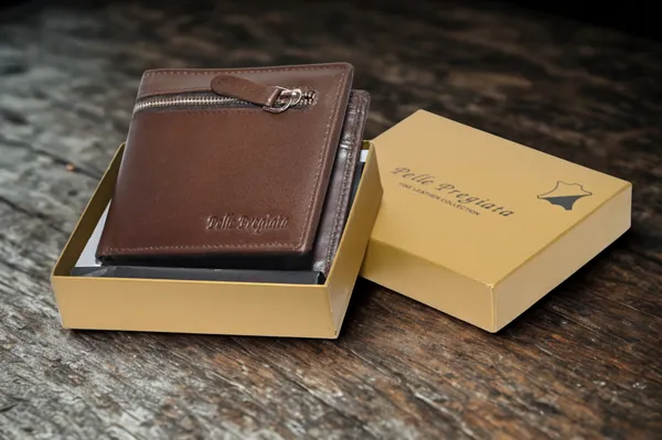 Premium_Leather_Wallet
