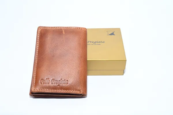 Trifold_Mens_Wallet_Tan