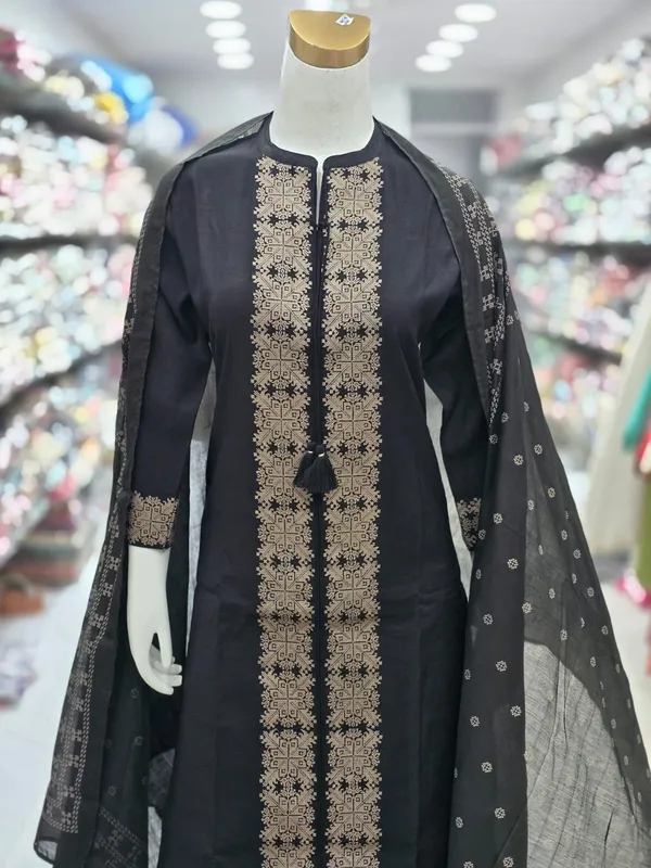 Noir_Black_Golden_embroidered_Suit_Set