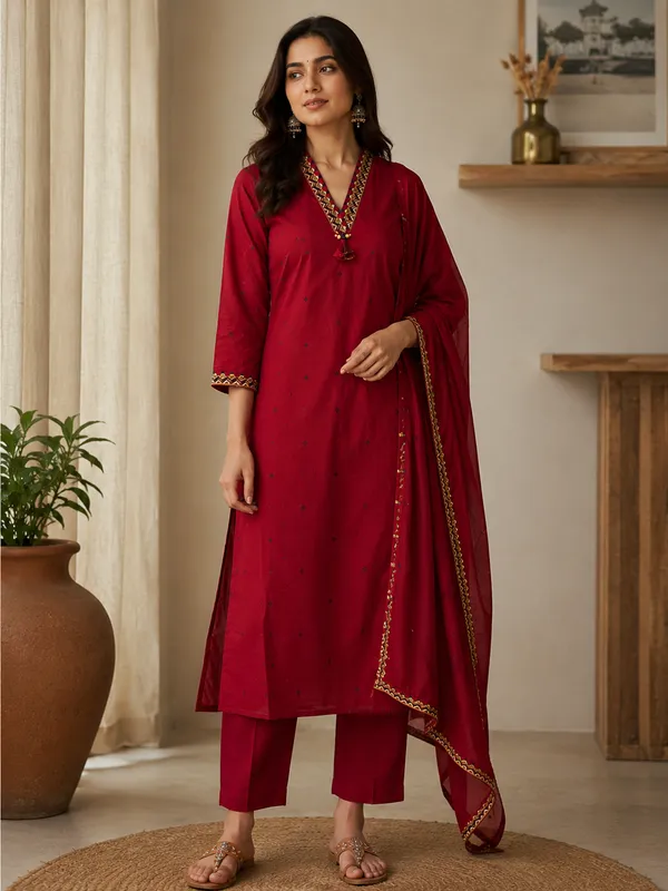 Ruby_Aarna_Pure_Cotton_kurta_with_Intricate_Lacing_work