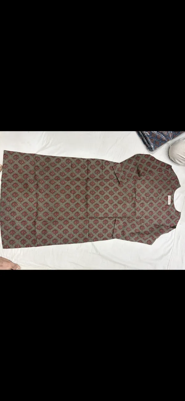 Olive_Green_Floral_Print_Cotton_Kurta_For_Women_(Kurta_Only)
