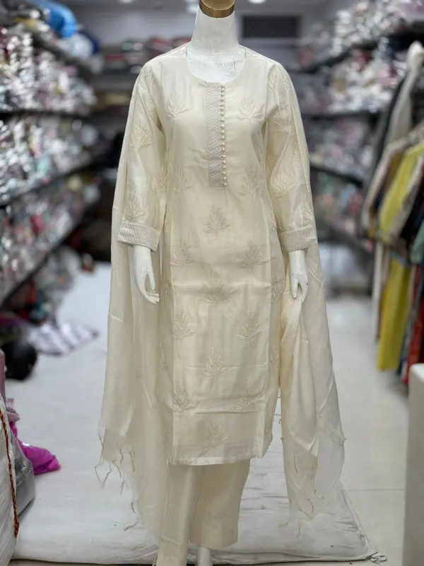 Off_White_Chanderi_Embroidered_Straight_Kurta_Set_For_Women