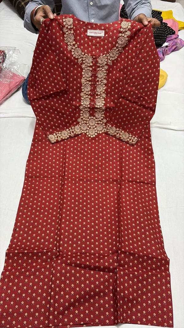 Red_Printed_Kurta_Set_With_Golden_Embellishments_For_Women