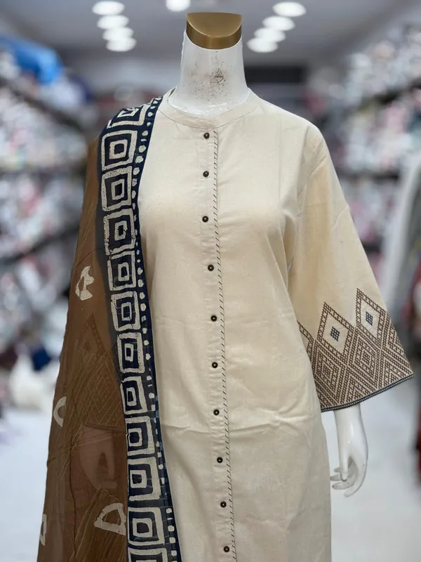 Off_White_Cotton_Embroidered_Straight_Kurta_Set_For_Women