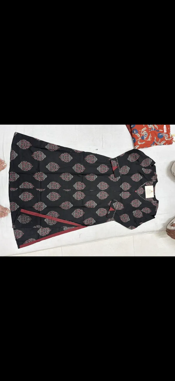 V_neck_printed_Black_cotton_kurta