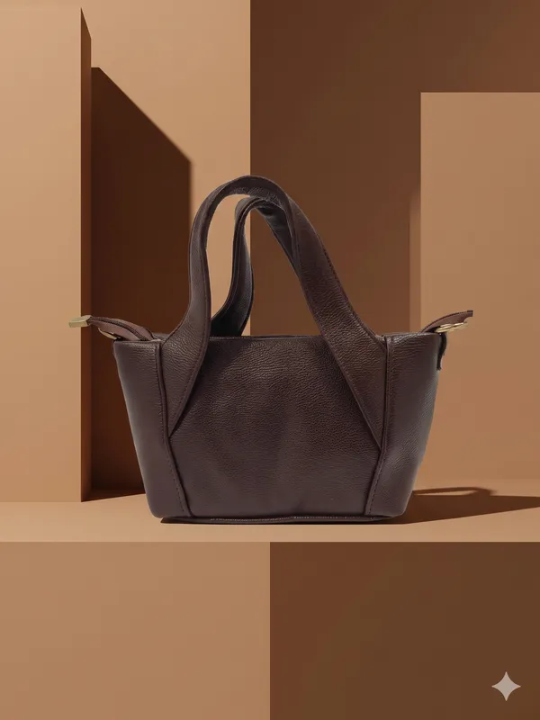Brown_Leather_Structured_Handbag_With_Gold_Hardware_For_Women