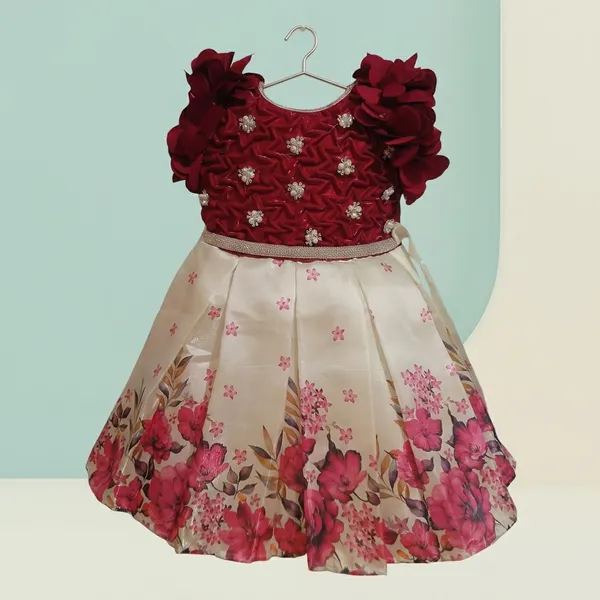 Red_Digital_Print_Fabric,_Inner_Material_Cotton_Dress_For_Girls