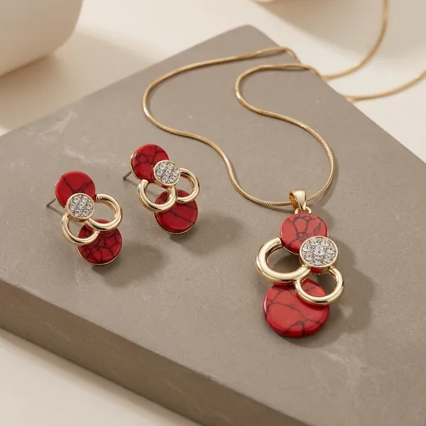 Gold_Red_Stone_Floral_Pendant_Necklace_And_Earrings_Set_For_Women