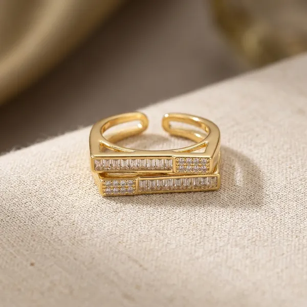 Gold_American_Diamond_Cubic_Zirconia_Adjustable_Ring_For_Women