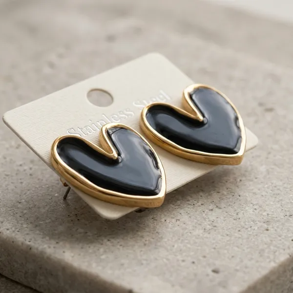 Black_Gold_Resin_Heart_Shaped_Stud_Earrings_For_Women