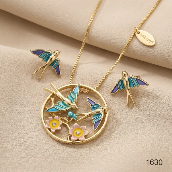 Gold_Enamel_Butterfly_Floral_Pendant_Necklace_Set_For_Women