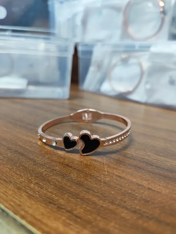 Rose_Gold_Stainless_Steel_Dual_Heart_Charm_Bangle_Bracelet