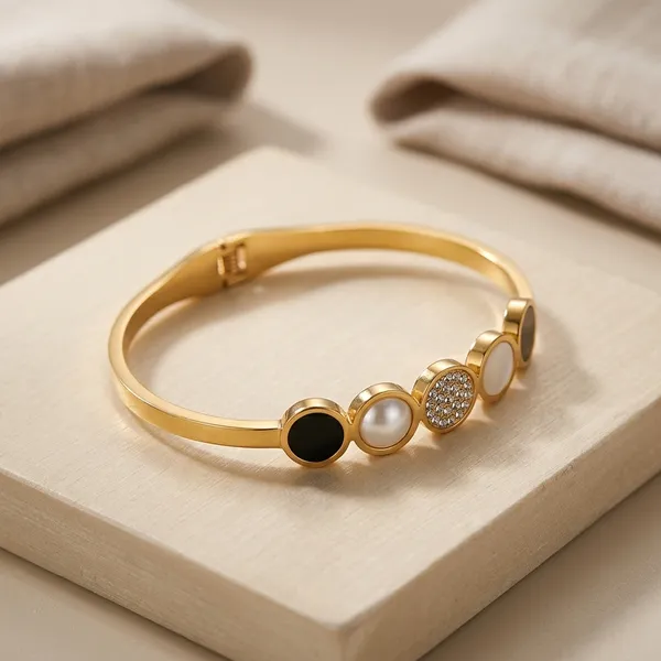 Gold_Stainless_Steel_Circular_Charm_Bangle_Bracelet_For_Women