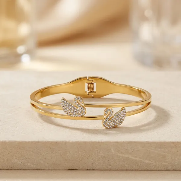 Gold_Stainless_Steel_Swan_Crystal_Bangle_For_Women