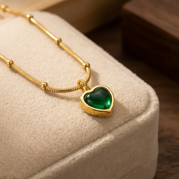 Gold_Green_Anti_Tarnish_Heart_Pendant_Snake_Chain_Necklace_For_Women