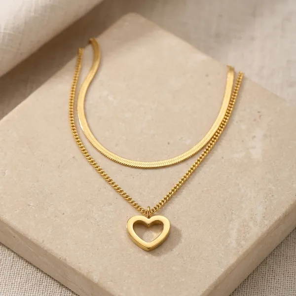 Gold_Layered_Heart_Pendant_Chain_Necklace_For_Women