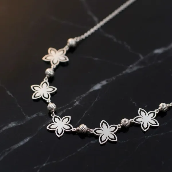 Silver_Sterling_Meadow_Drifter_Necklace_For_Women
