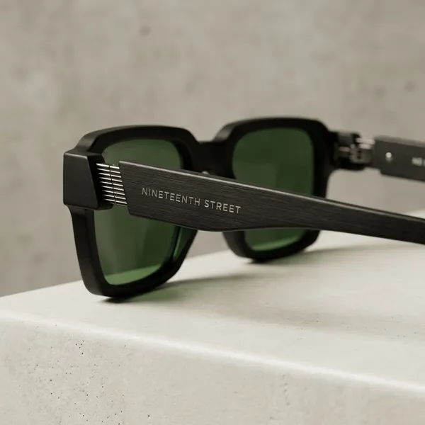 Black_Acetate_Square_Frame_Sunglasses_With_Green_Lenses