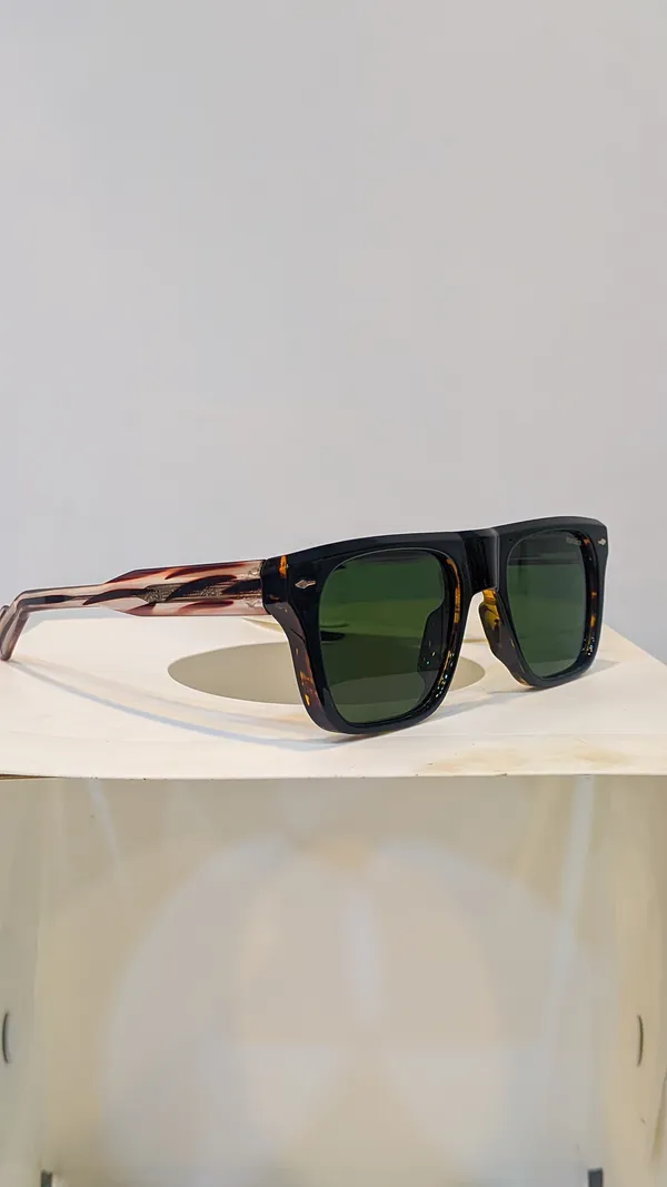 EYE-FI_BOLD_BLACK_AND_BROWN_PRINTED_SUNGLASSES