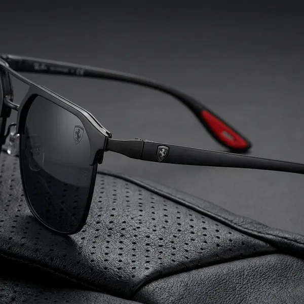 Black_Square_Frame_Sunglasses_With_Dark_Lenses