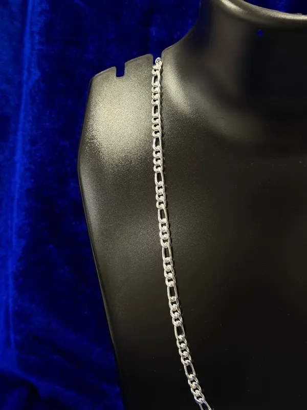 Silver_Figaro_Chain