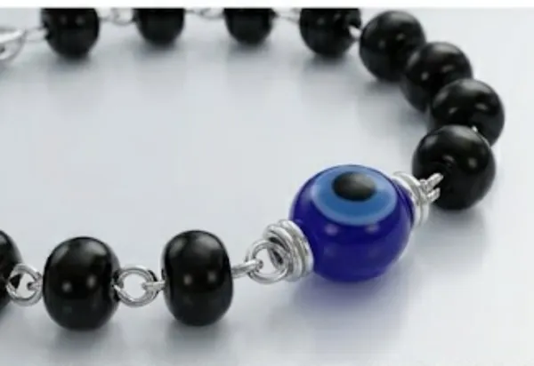 Black_Beaded_Evil_Eye_Protection_Bracelet_for_Women