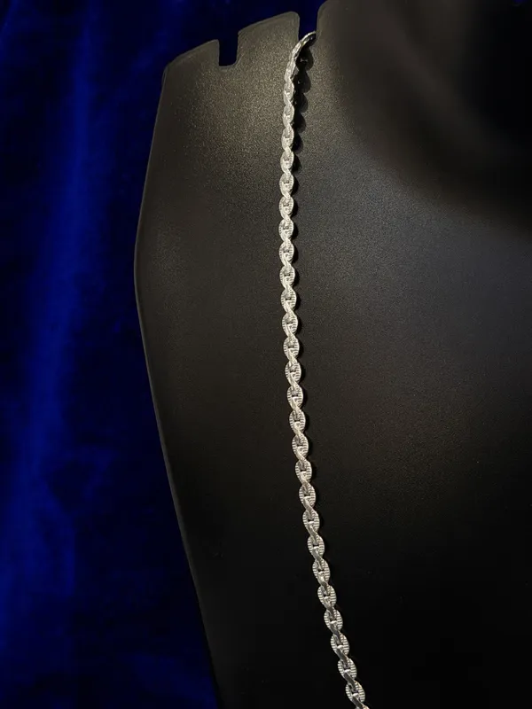 Silver_woven_Chain_For_Unisex