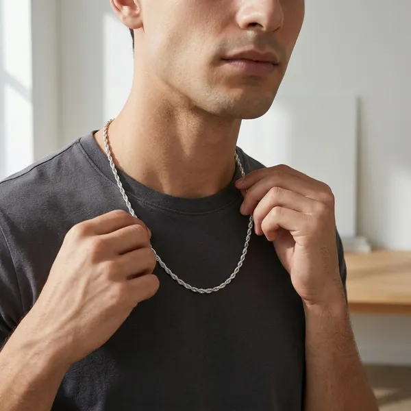 Silver_Twisted_Rope_Chain_For_Unisex