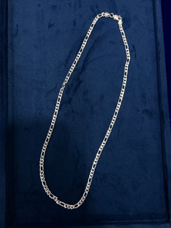 Silver_Figaro_Chain