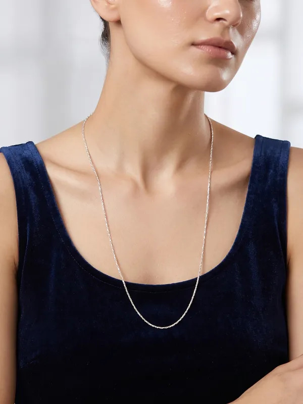 Silver_double_contrast_stitched_chain_for_unisex
