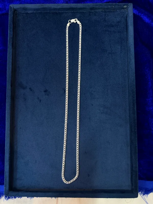 Silver_Curb_Chain_For_Unisex