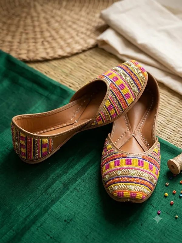 Beaded_work_Leather_Punjabi_Jutti