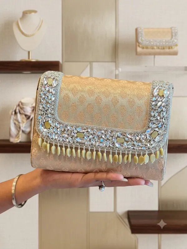 Brocade_Crystal_Beaded_Clutch