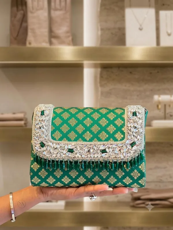 Brocade_Crystal_Beaded_Clutch