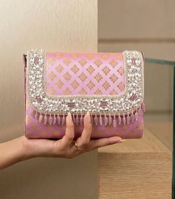 Brocade_Crystal_Beaded_Clutch