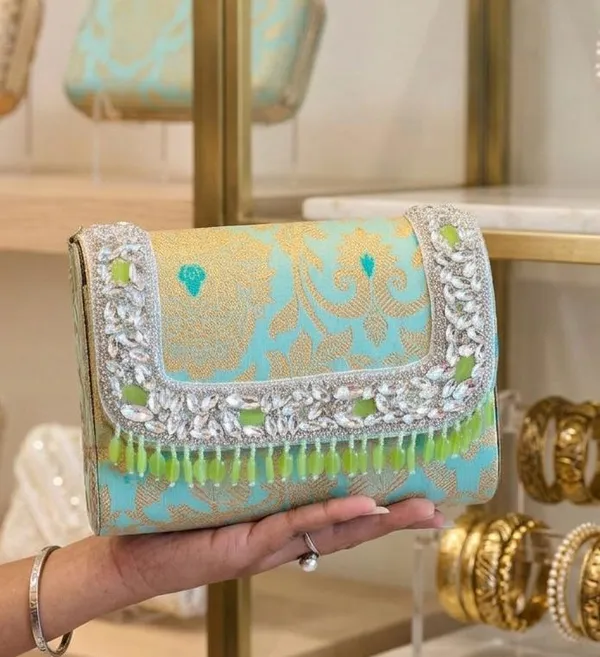 Brocade_Crystal_Beaded_Clutch