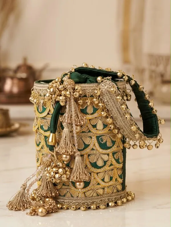 Crimson_Bottle_Green_Ghungroo_Potli