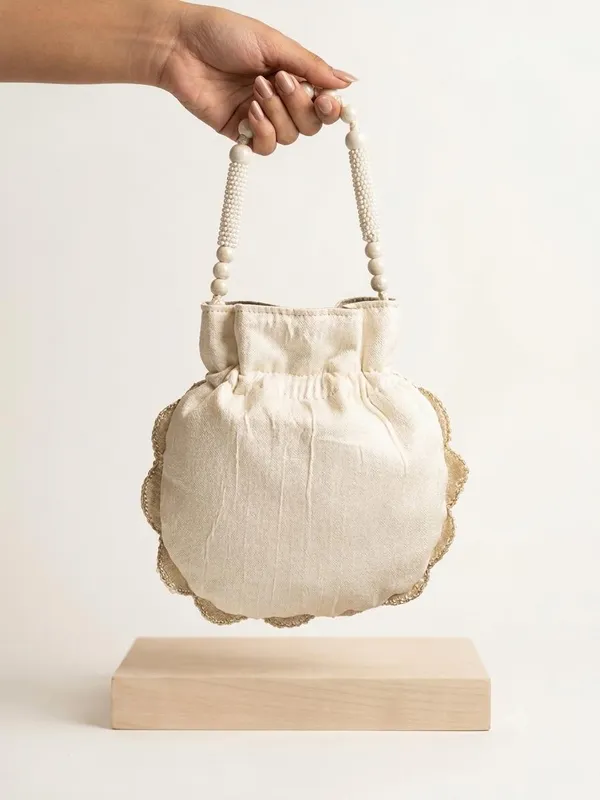 Embroidered_Festive_Potli