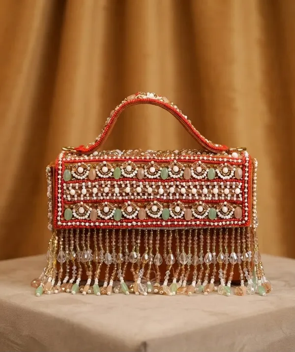 Handcrafted_beaded_fringe_flap_Clutch