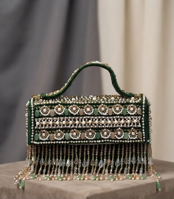 Handcrafted_beaded_fringe_flap_Clutch