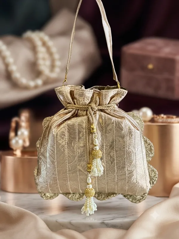 Metallic_Brocade_Drawstring_Potli_Bag