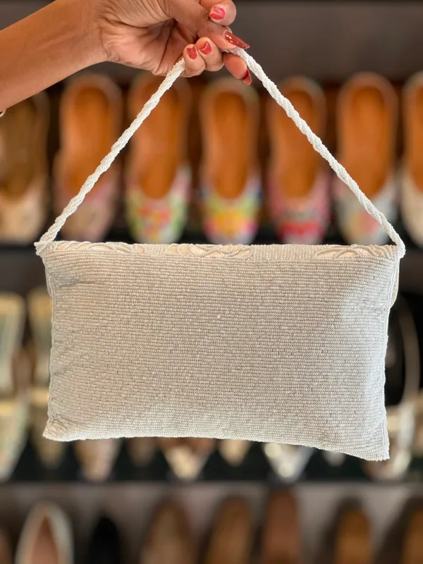 Pearl_Beaded_Flower_Flap_Clutch