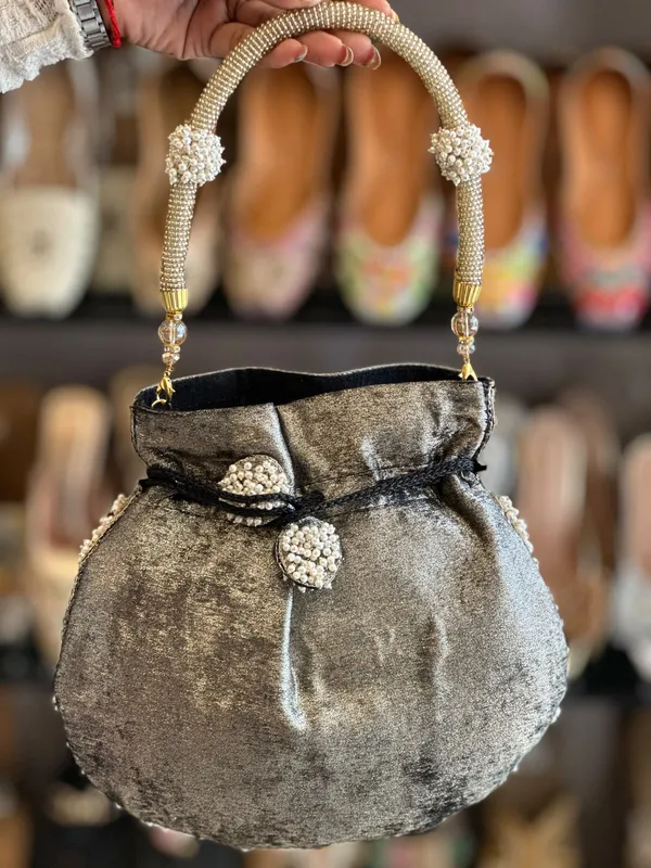 Regal_Bloom_Embroidered_Potli