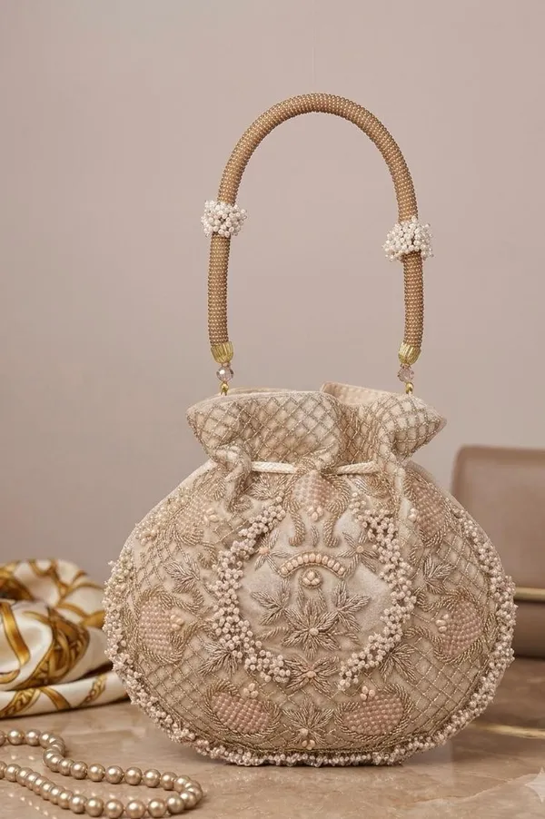 Regal_Bloom_Embroidered_Potli