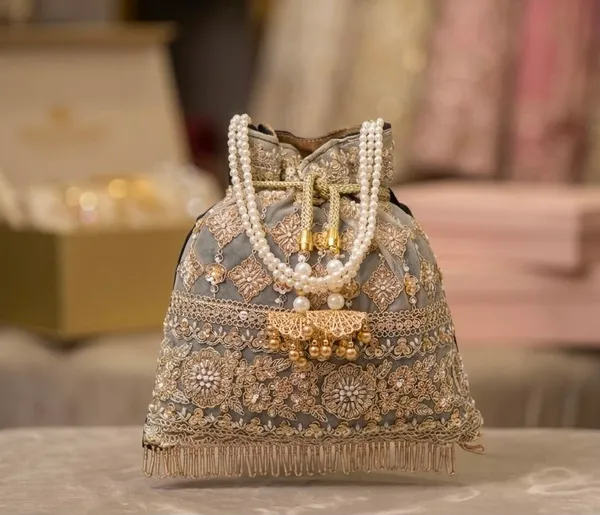 Traditional_Indian_Potli