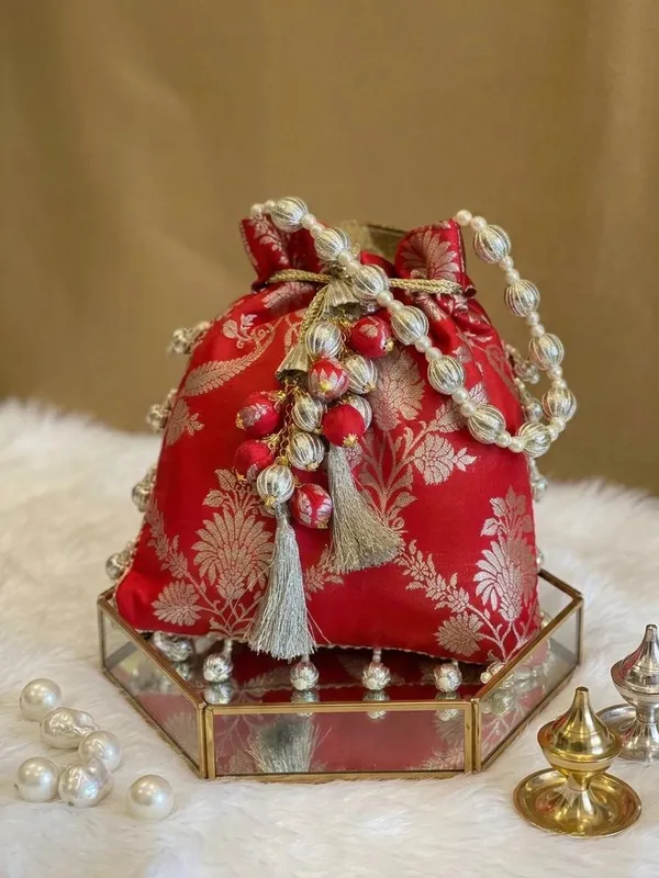 Banarsi_Silk_Brocade_Potli