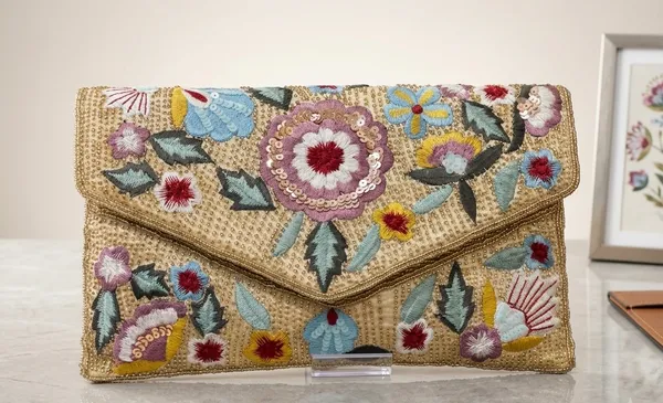 Bloom_and_Bead_Evening_Clutch