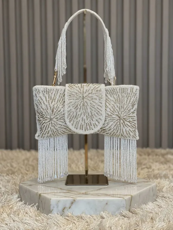 Handcrafted__Bead_Evening_Clutch