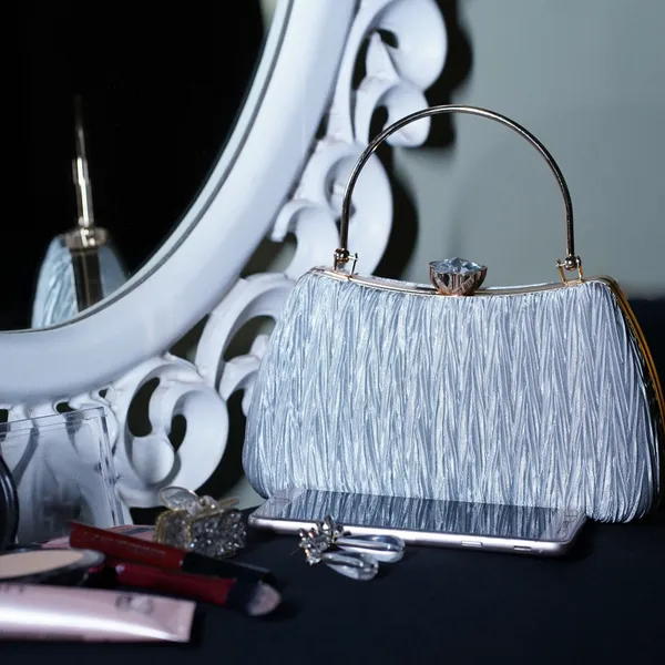 Gray_Grace_Clutch_Bag